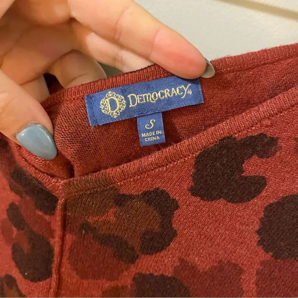 Democracy Cutout Back Leopard Sweater - Picture 6 of 8